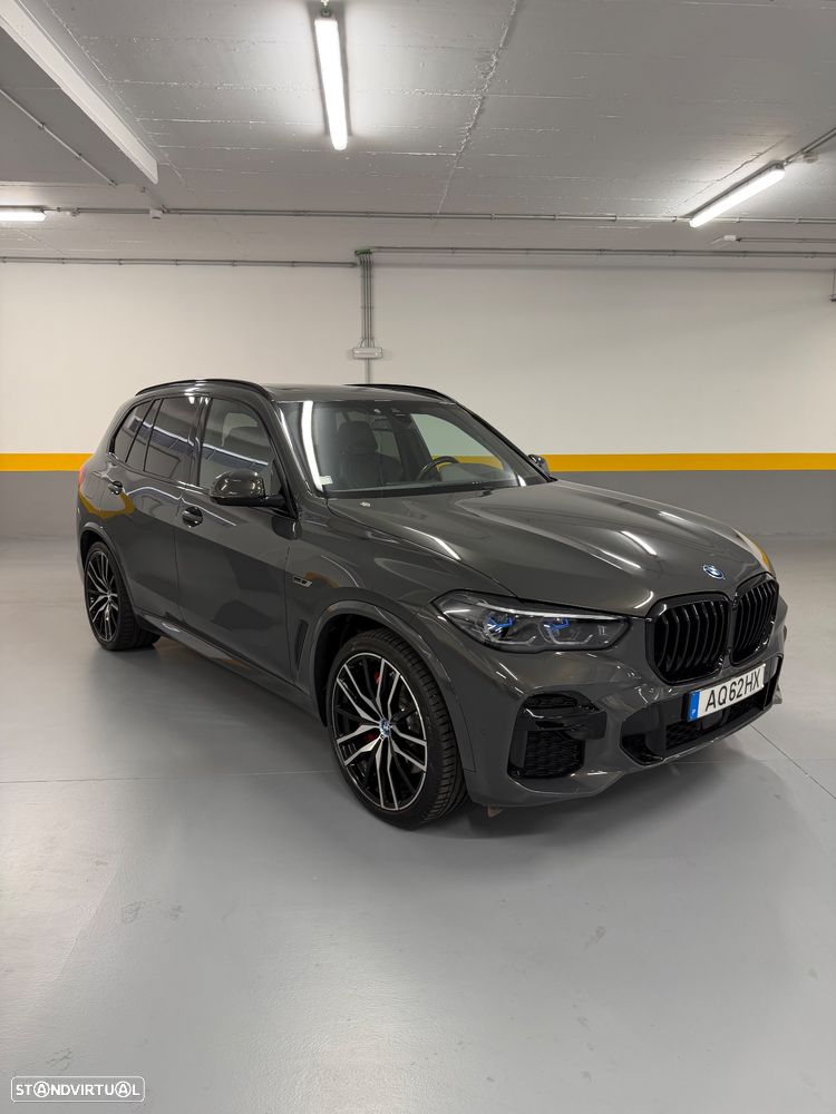 BMW X5 45 e xDrive Pack M 50 anos - 12