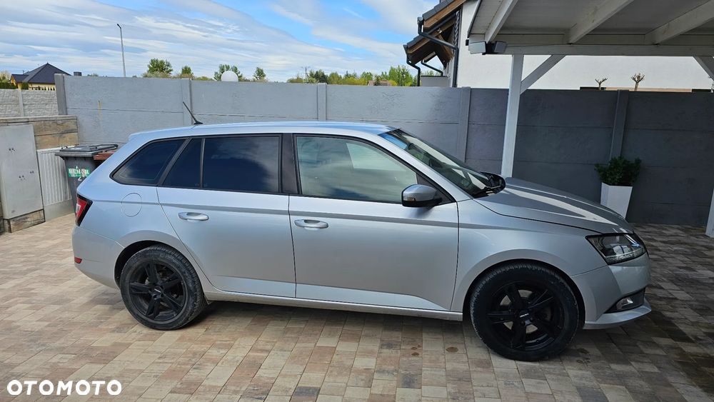 Skoda Fabia 1.0 TSI Ambition - 2