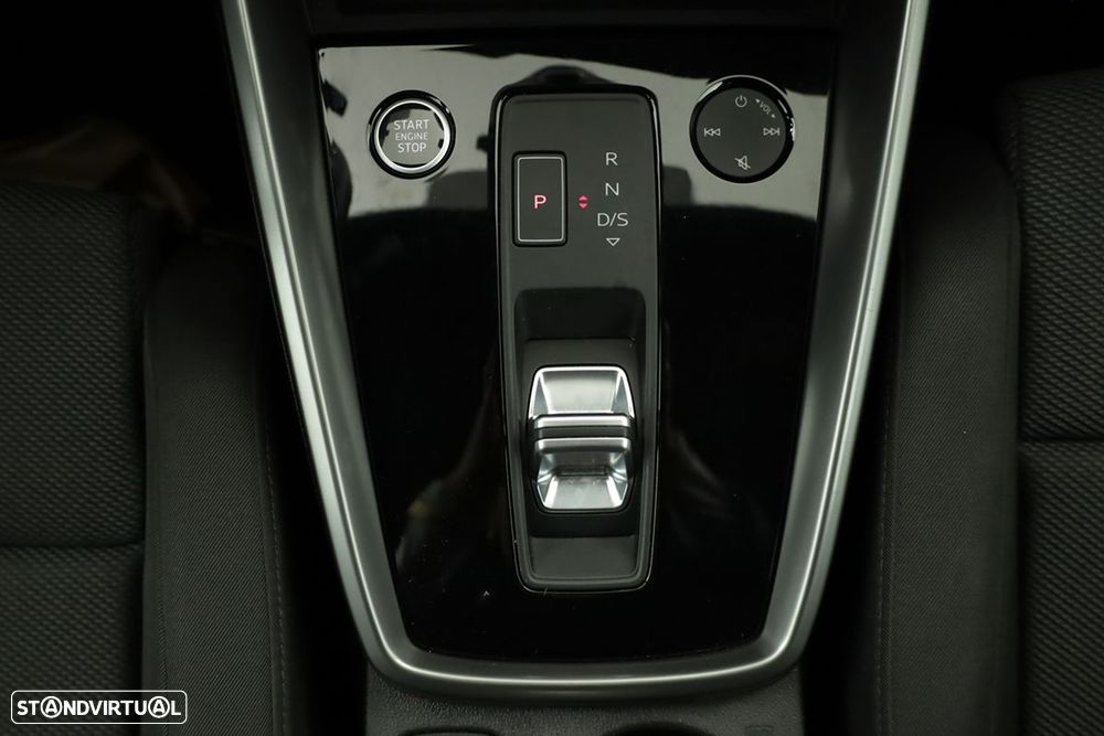 Audi A3 Sportback 45 TFSIe S line - 14