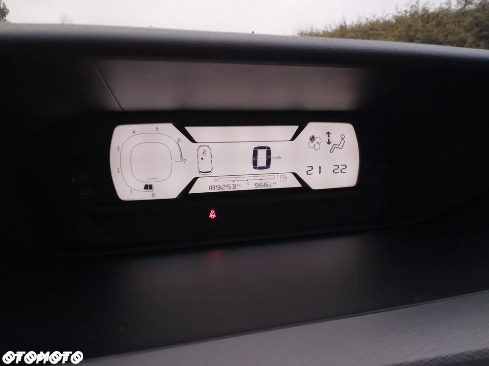 Citroën C4 Picasso 1.6 THP Intensive - 22