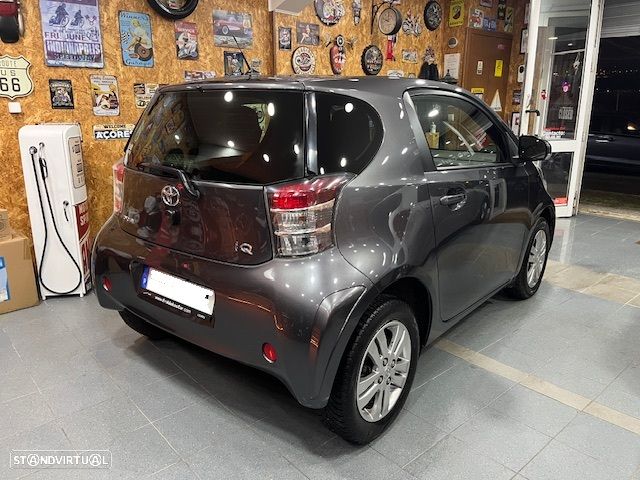 Toyota iQ 1.4 D-4D 2 - 6