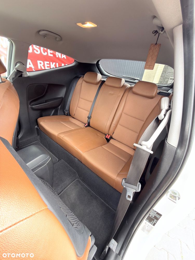 Hyundai i30 1.6 CRDi Premium - 35