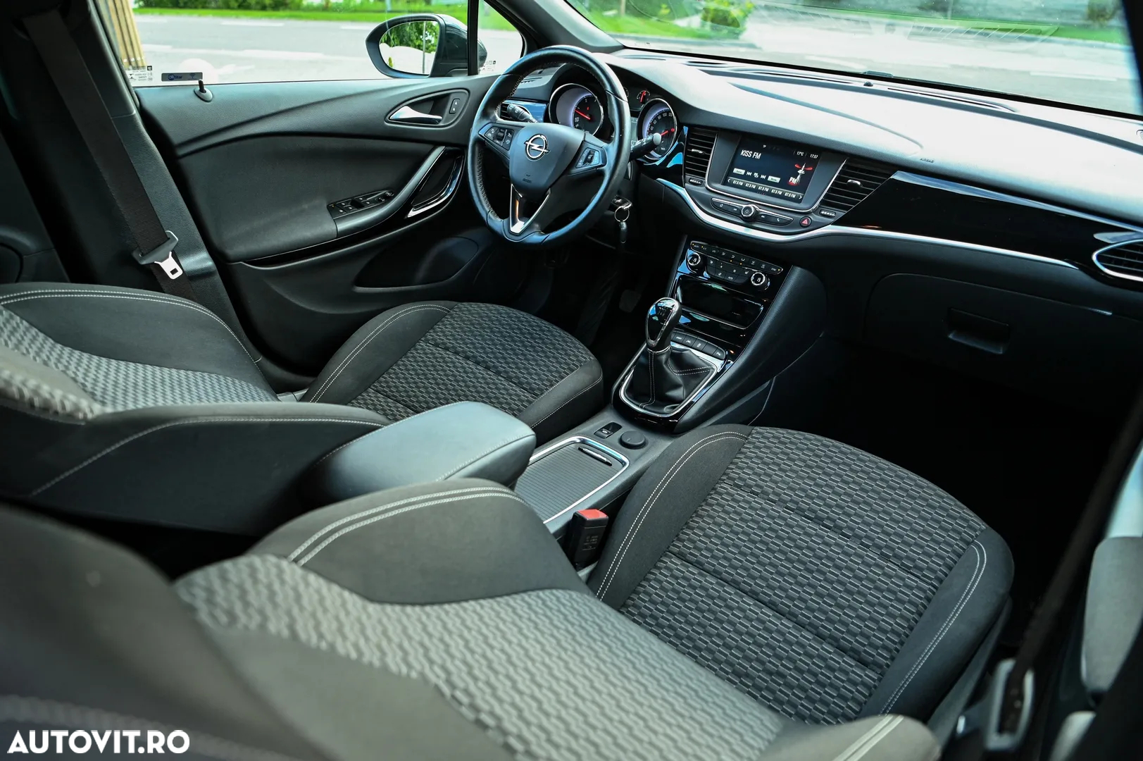 Opel Astra 1.6 BiTurbo D (CDTI) Start/Stop Dynamic - 14