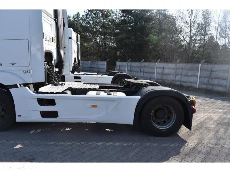 Mercedes-Benz Actros - 14