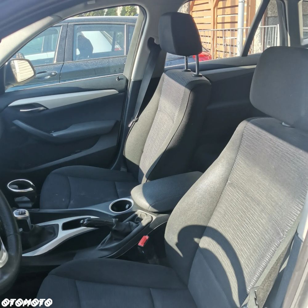 BMW X1 xDrive18d xLine - 6