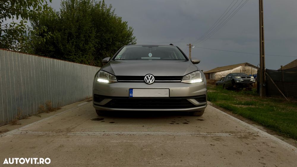 Volkswagen Golf 1.0 TSI BlueMotion Comfortline - 2