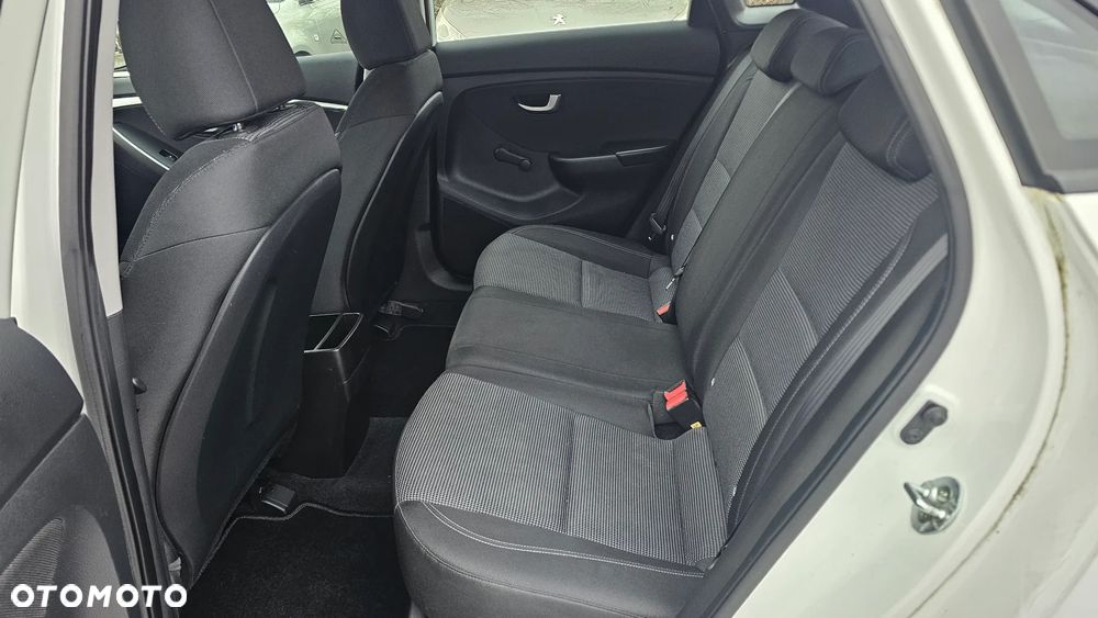 Hyundai i30 1.6 CRDi Comfort - 15