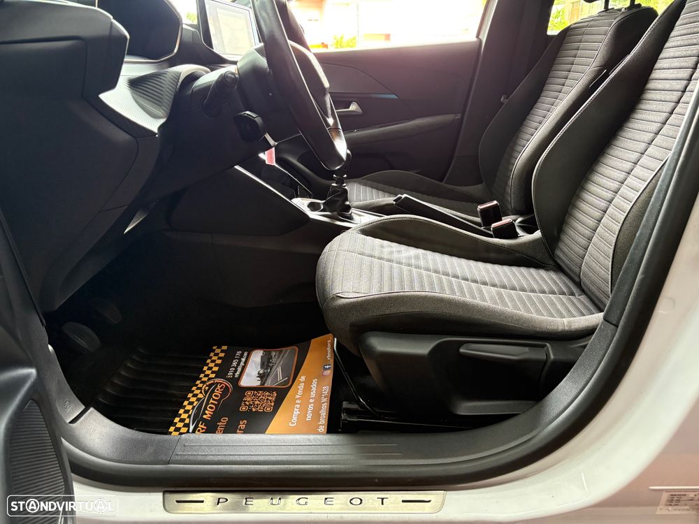 Peugeot 208 PureTech 100 Style - 33
