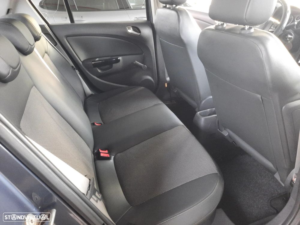 Opel Corsa 1.2 Cosmo Easytronic - 38