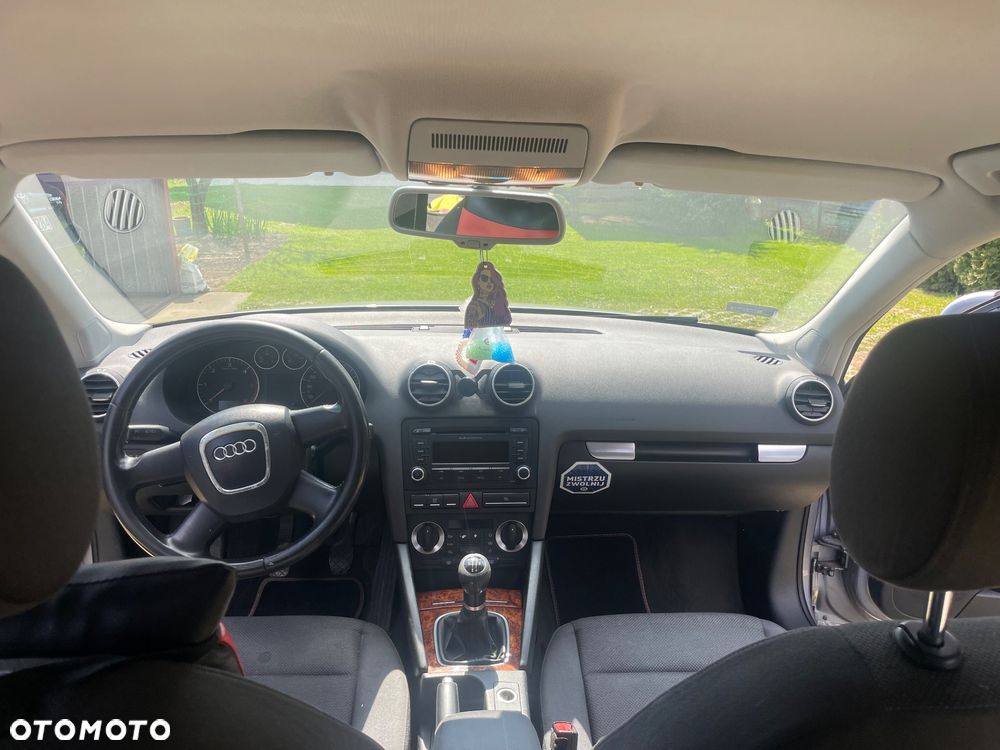 Audi A3 Sportback 1.9 TDI Ambiente - 16