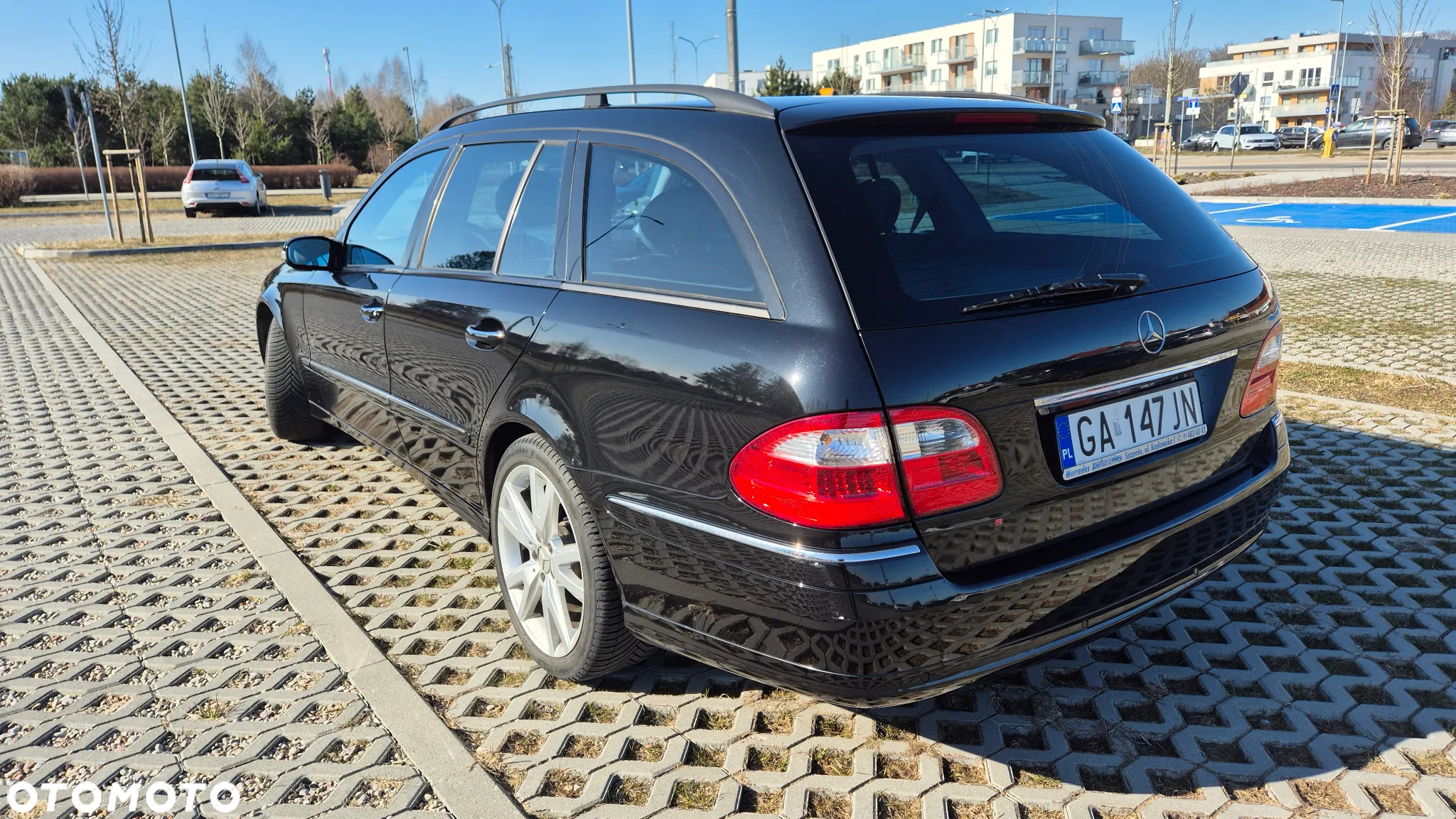 Mercedes-Benz Klasa E 200 T Kompressor Automatik Avantgarde - 2