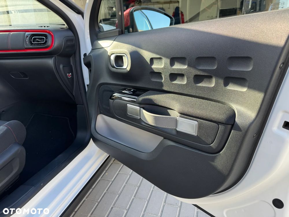 Citroën C3 1.2 PureTech Shine - 16