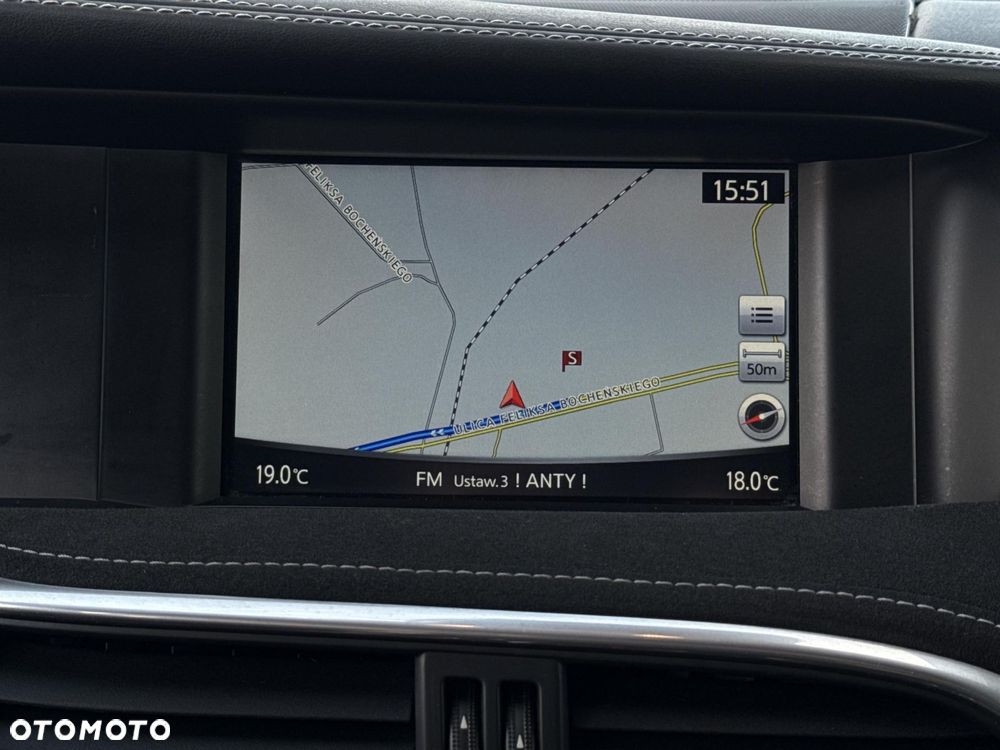 Infiniti Q30 2.0t Sport City Black AWD 7DCT - 14