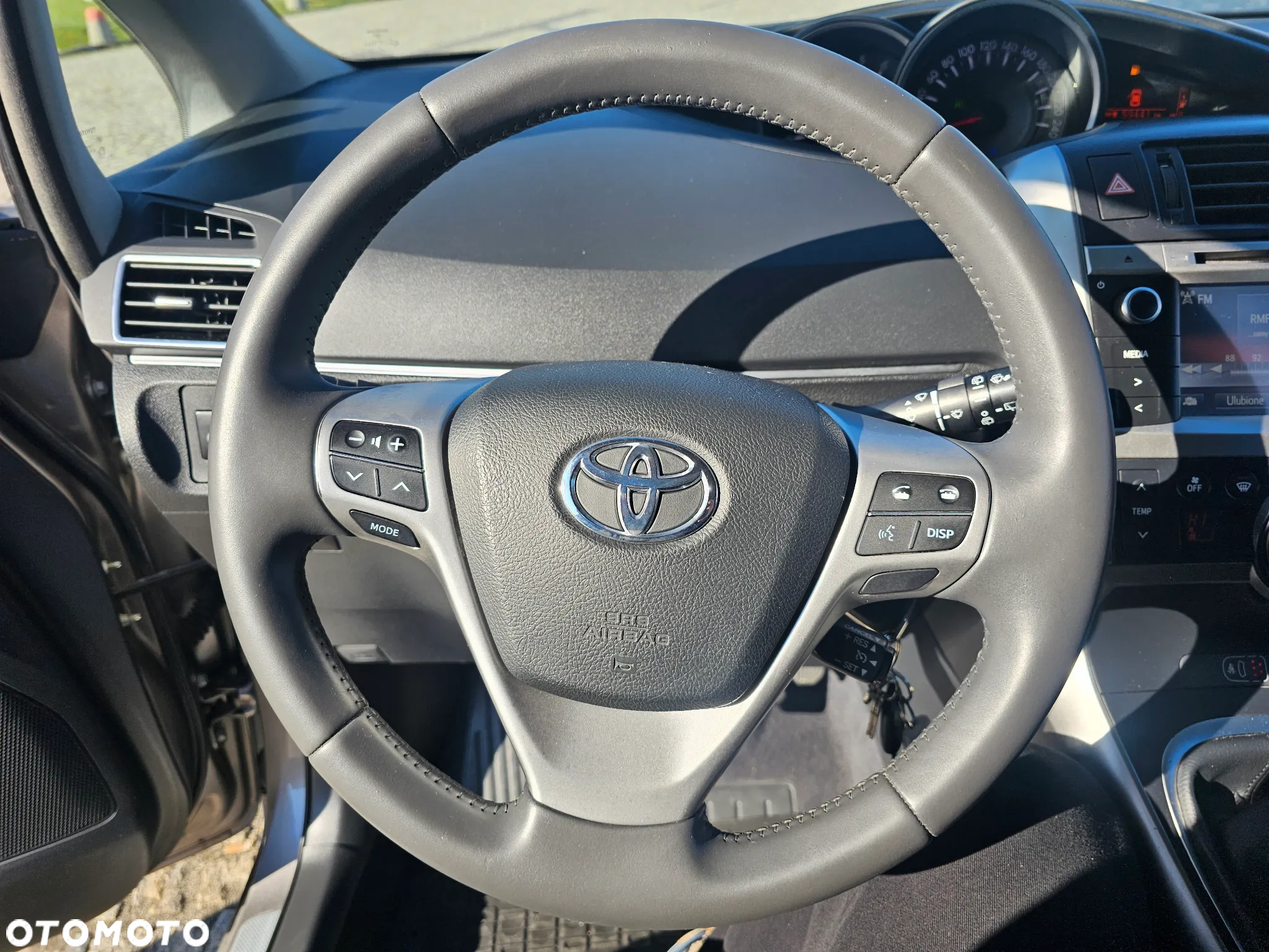 Toyota Verso 1.6 D-4D Premium 7os EU6 - 18