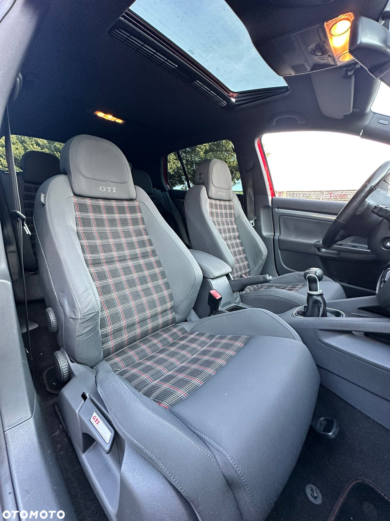 Volkswagen Golf V R32 - 18