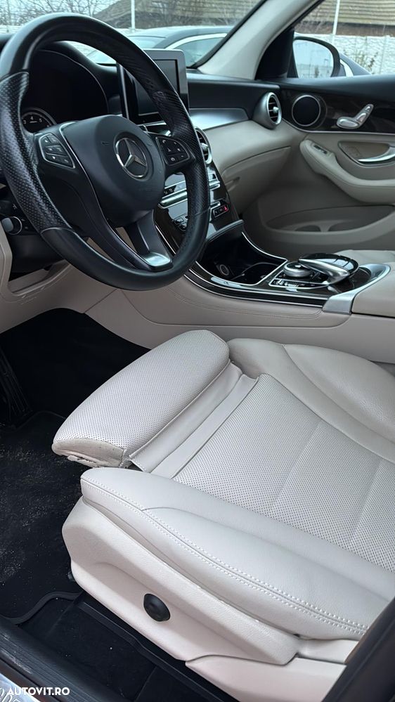 Mercedes-Benz GLC - 4