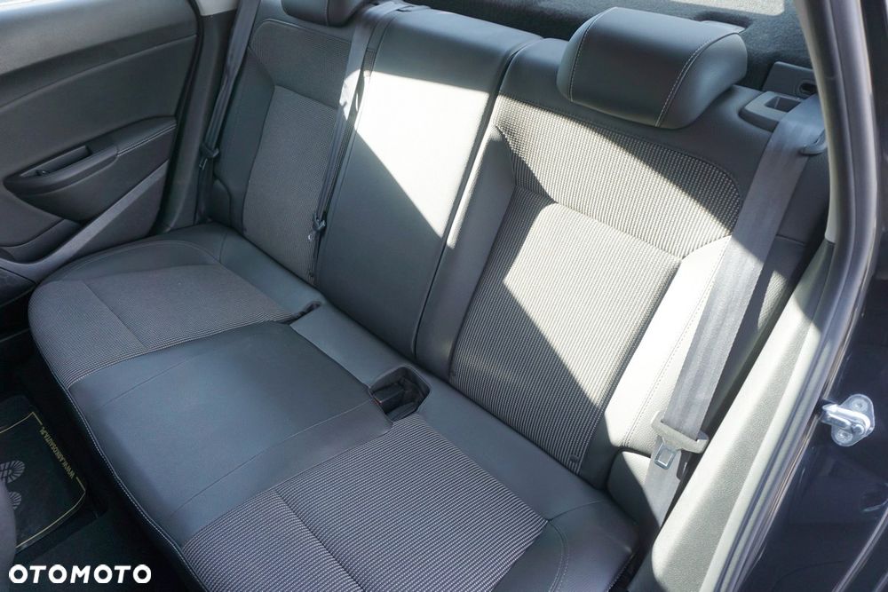 Opel Astra - 36