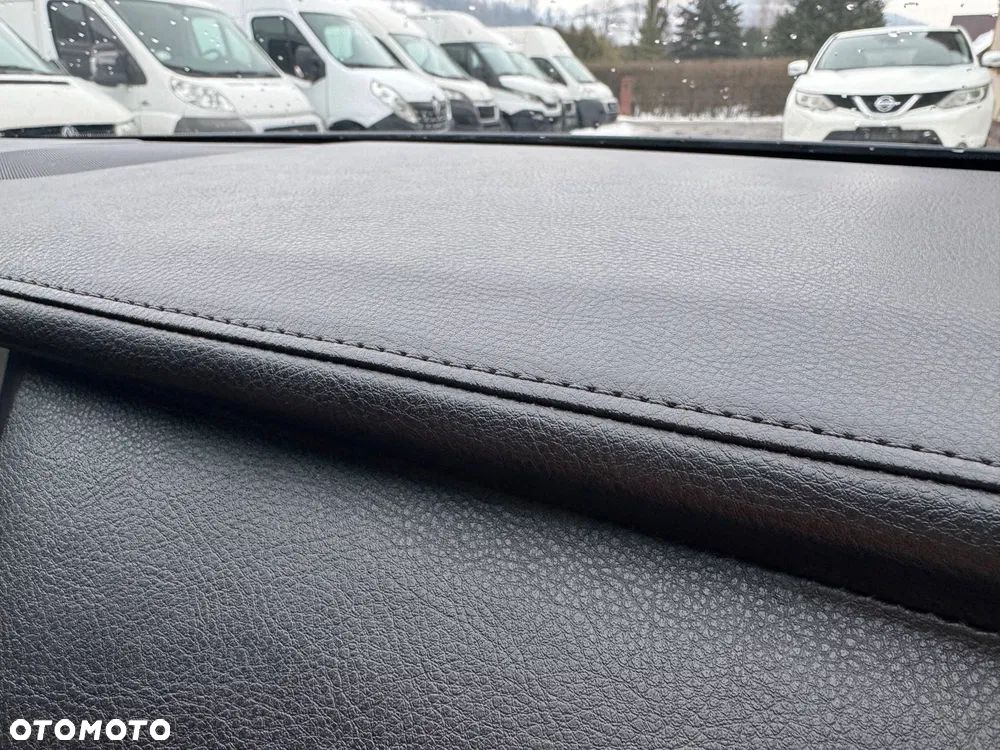 BMW Seria 7 - 23