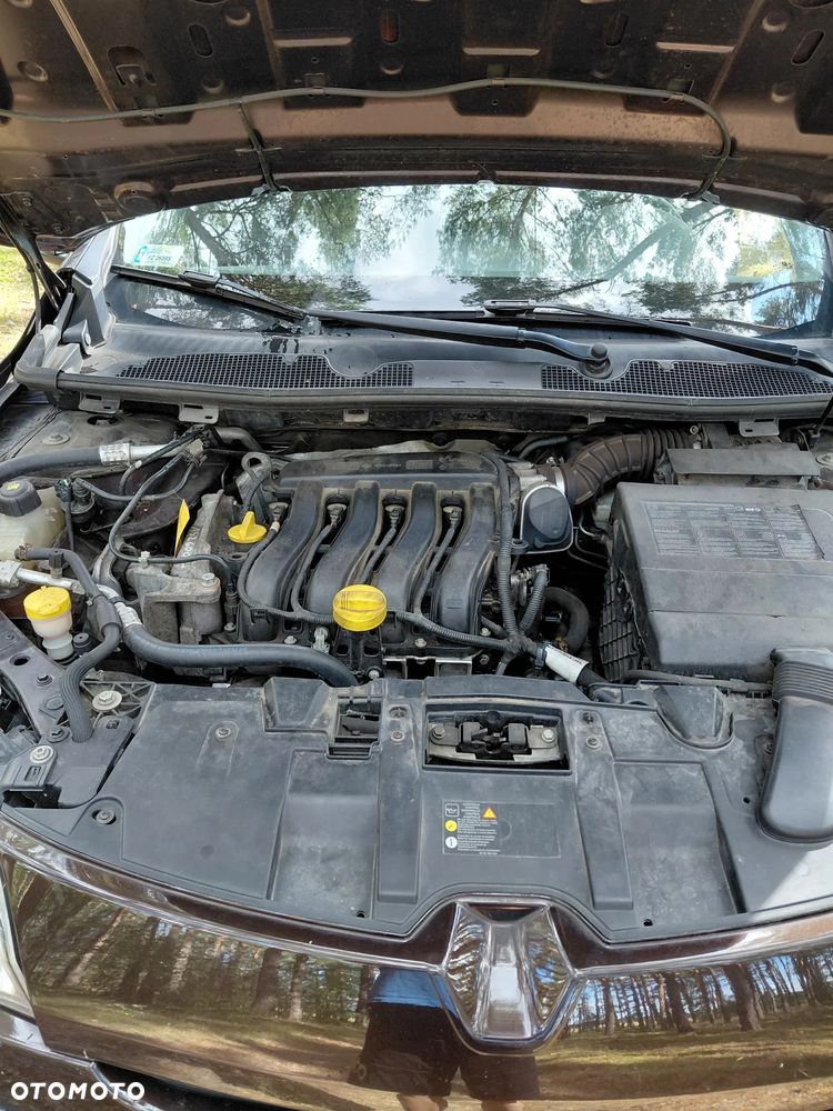 Renault Megane 1.6 16V Dynamique - 8