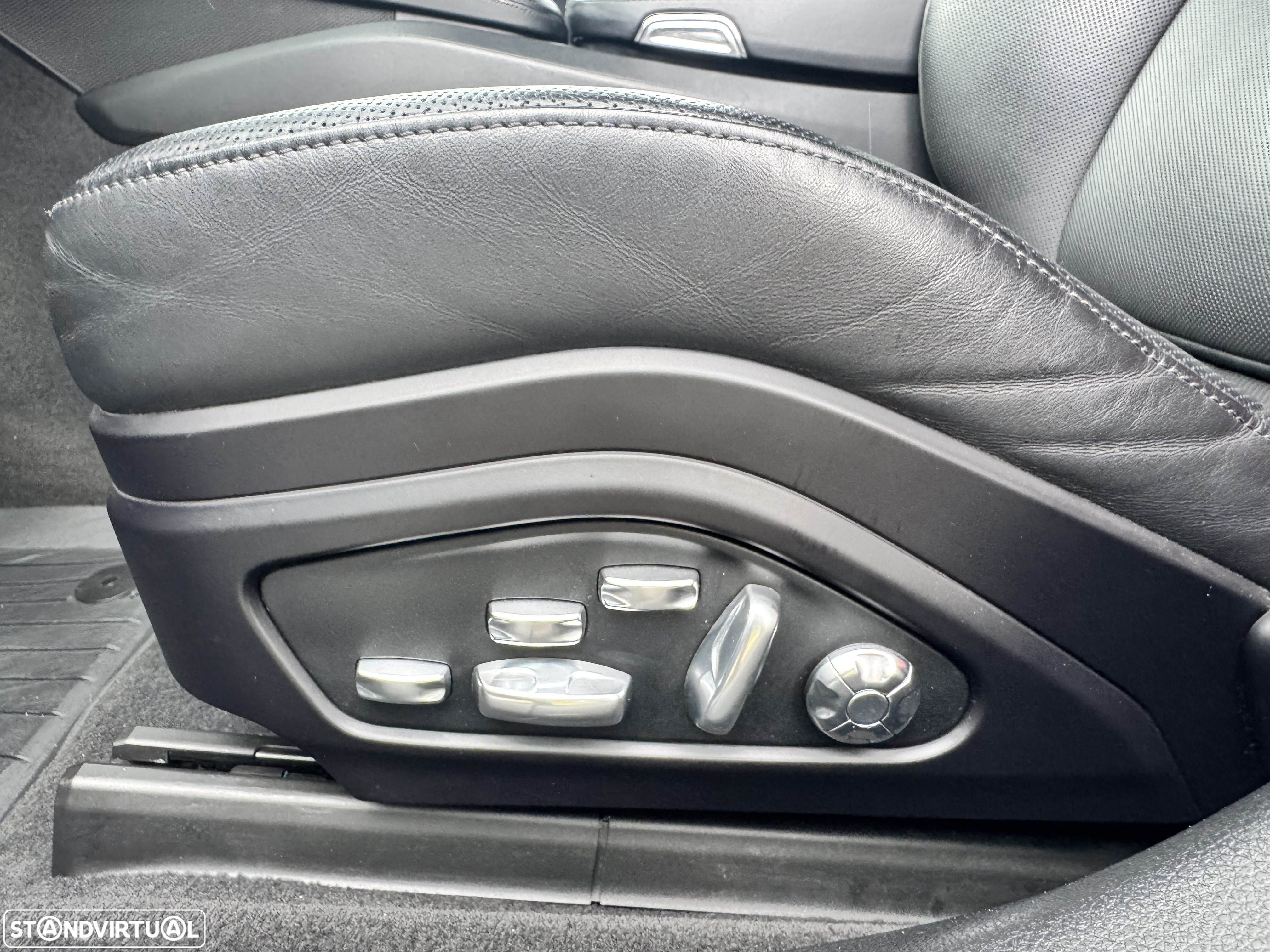 Porsche Panamera 4 S - 11