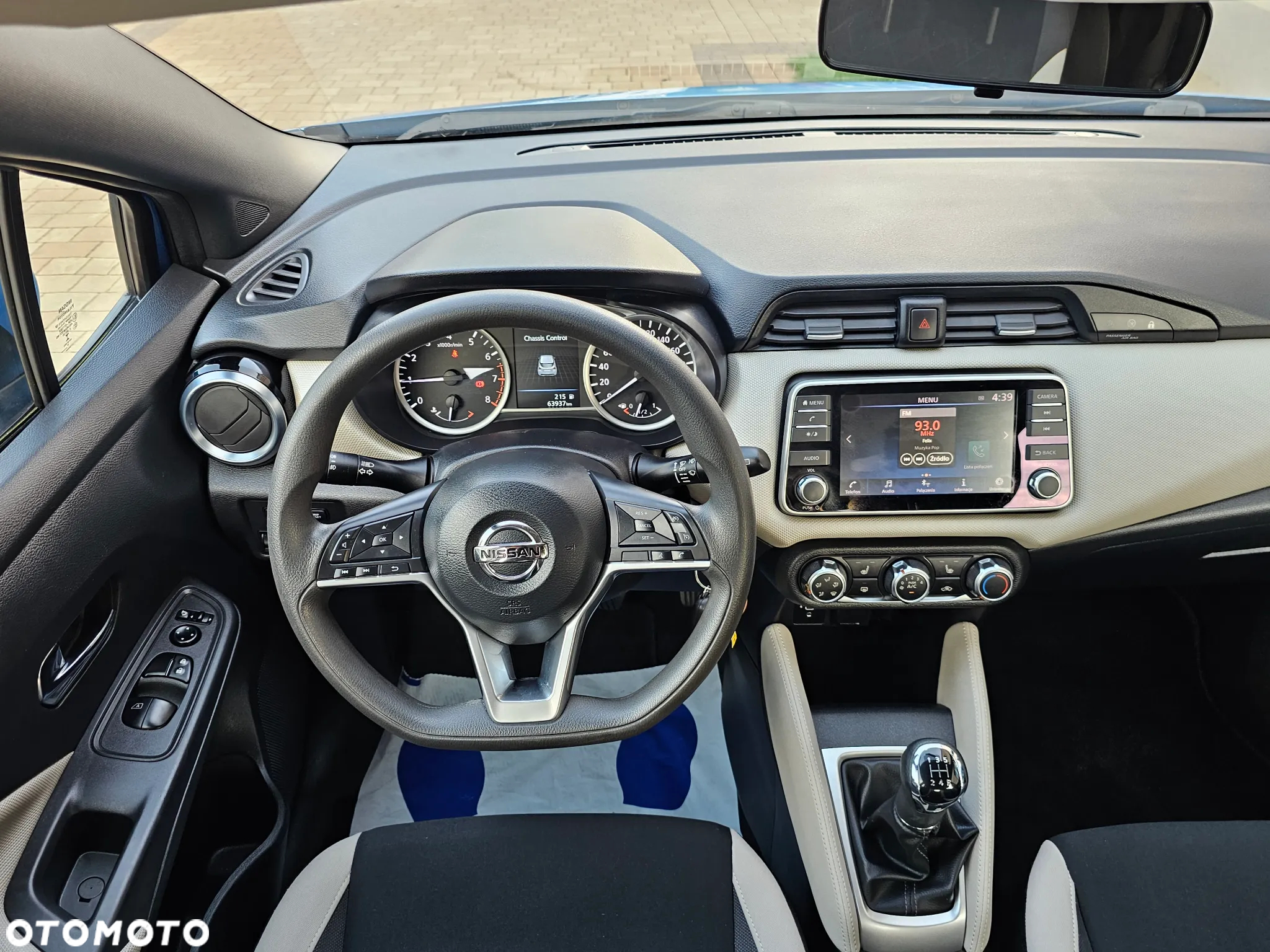 Nissan Micra 1.0 Visia Plus - 26