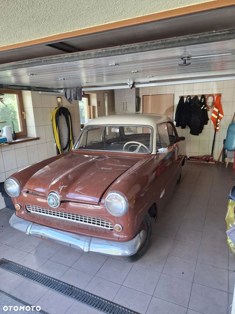 Ford Taunus - 1