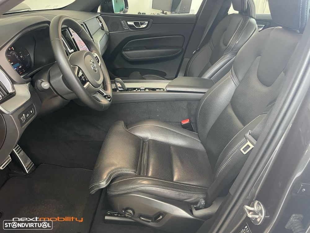 Volvo XC 60 2.0 T6 PHEV R-Design AWD - 11