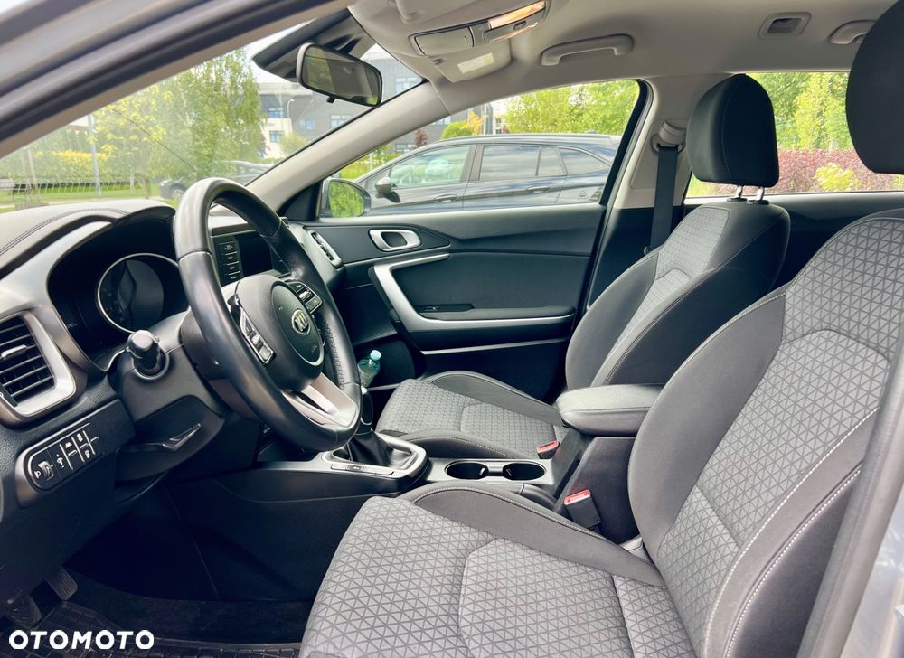 Kia Ceed 1.6 CRDi SCR M - 5