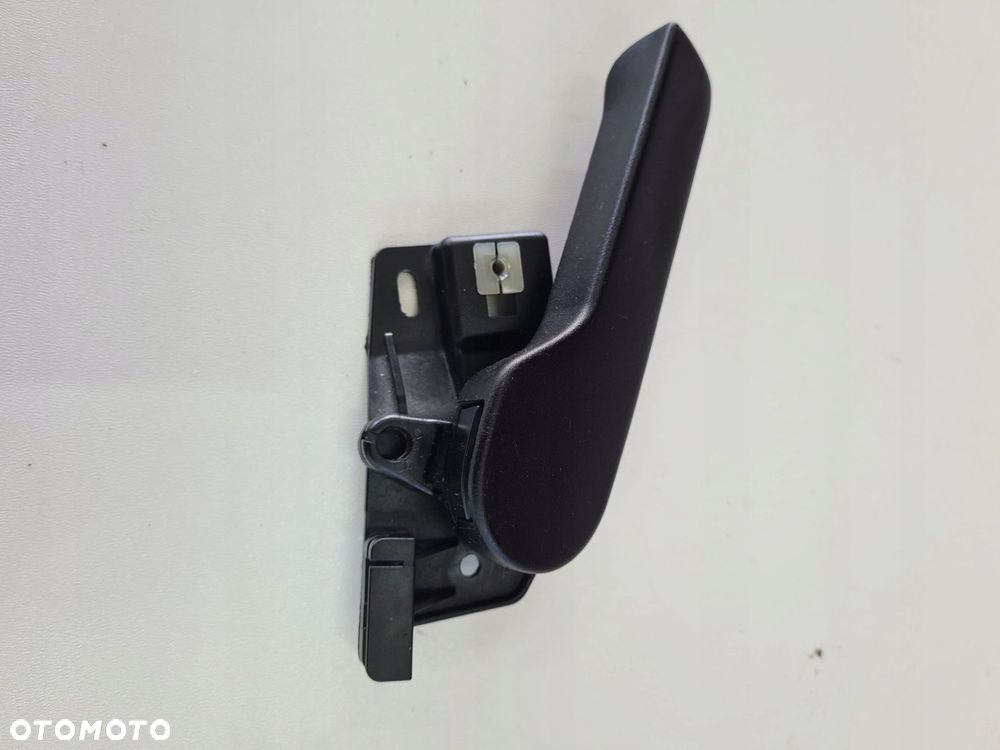 VW T5 uchwyt rączka otwierania maski CZARNA 1J1823633 - 1