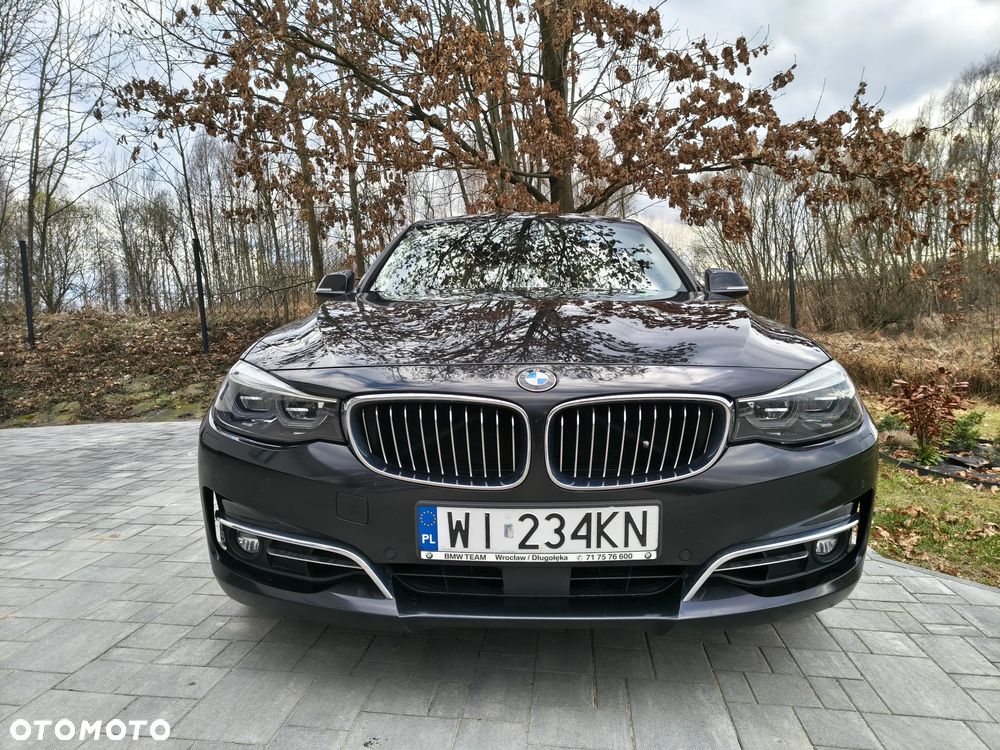BMW 3GT 330i xDrive Luxury Line - 3