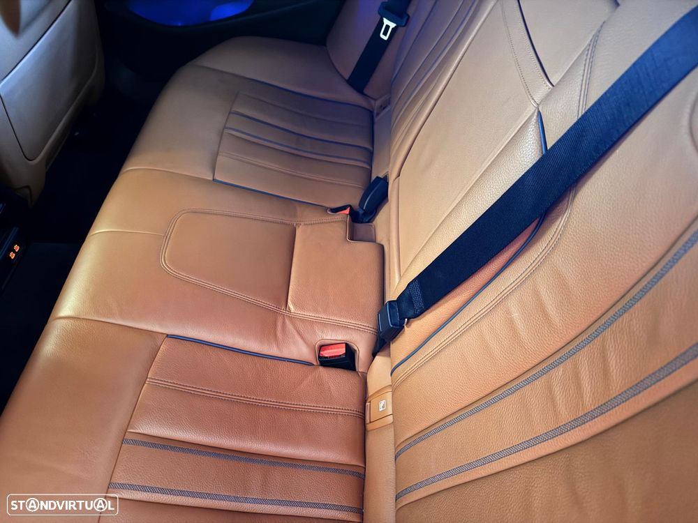 BMW 530 e iPerformance Pack M - 11