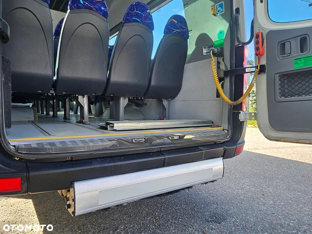 Volkswagen CRAFTER 50 2.5 TDI 20 MIEJSC SIEDZĄCYCH - 11