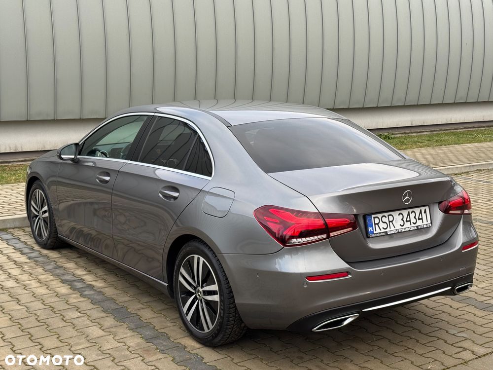 Mercedes-Benz Klasa A 180 Progressive 7G-DCT - 16