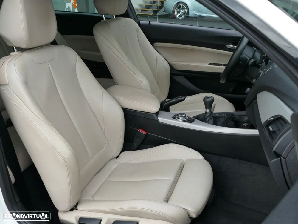 BMW 116 d Pack M - 26