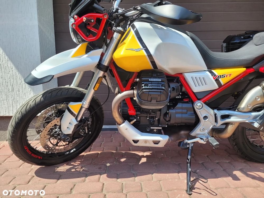 Moto Guzzi V85 - 10