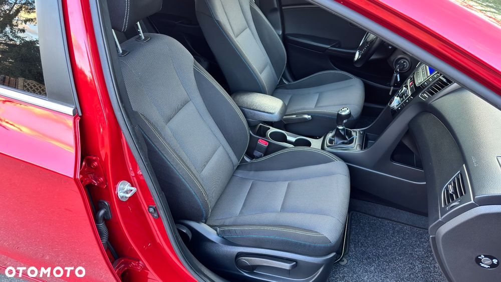 Hyundai i30 1.4 Trend - 13