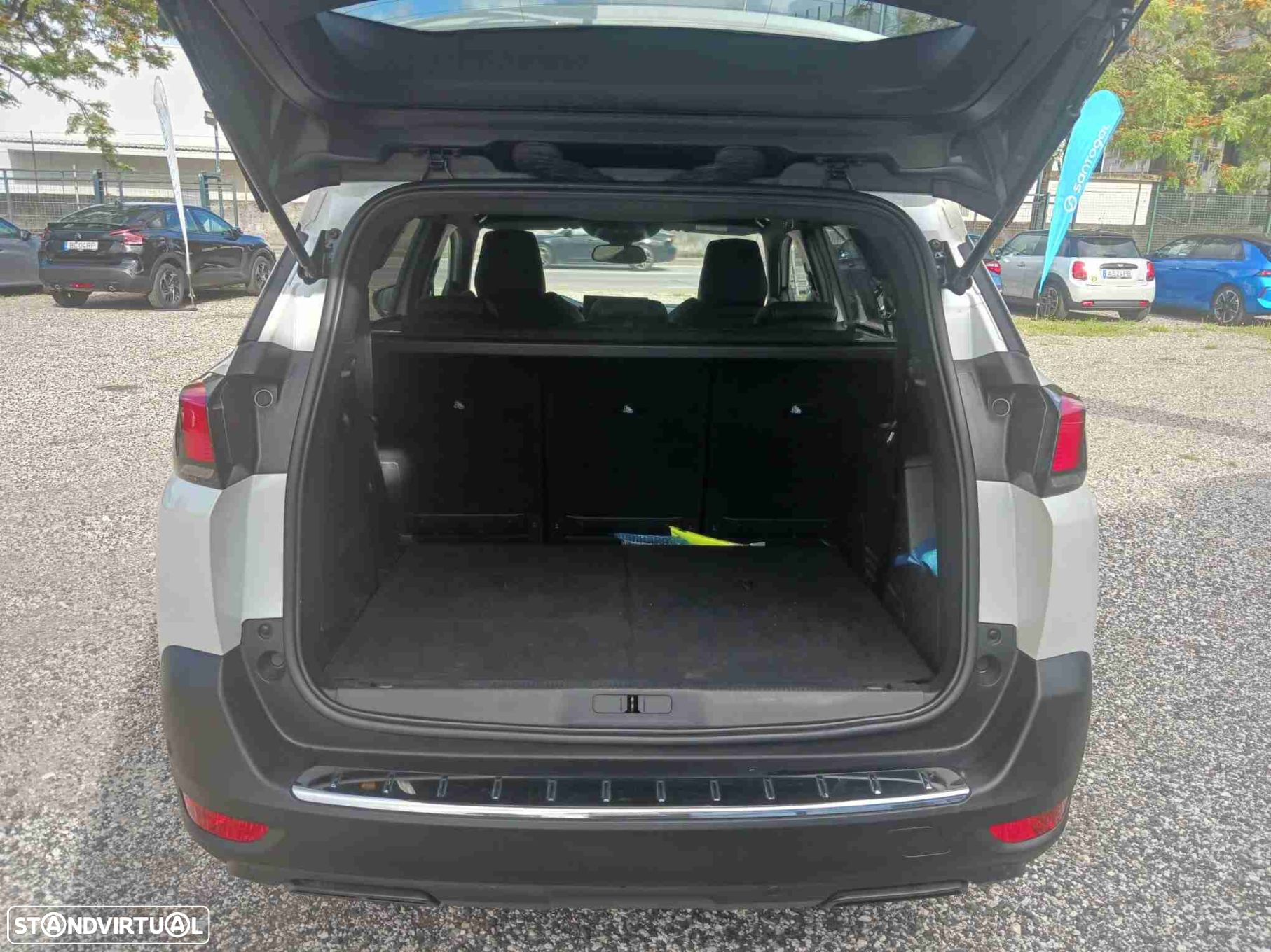 Peugeot 5008 1.5 BlueHDi Allure Pack EAT8 - 6