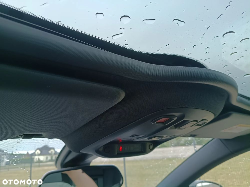 Peugeot 308 1.5 BlueHDi Active S&S EAT8 - 26