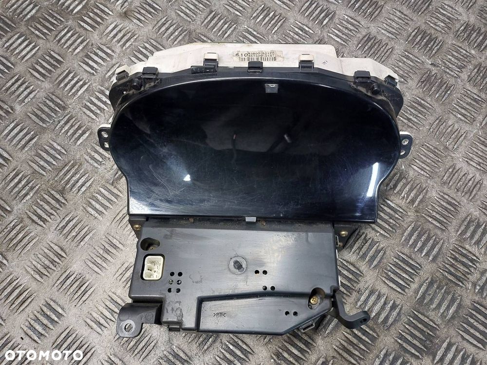 LICZNIK ZEGARY TOYOTA YARIS I 1.3 16V 83800-52120 - 2