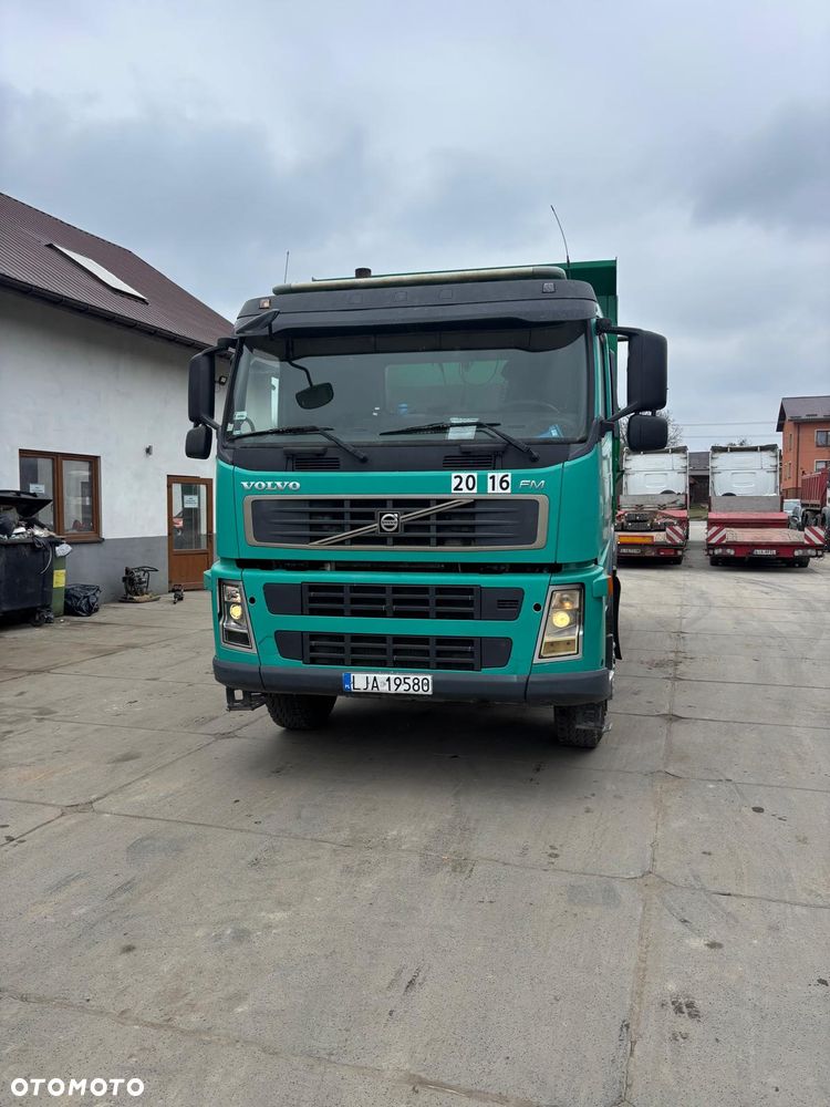 Volvo FM 400 8X4 Manual - 1