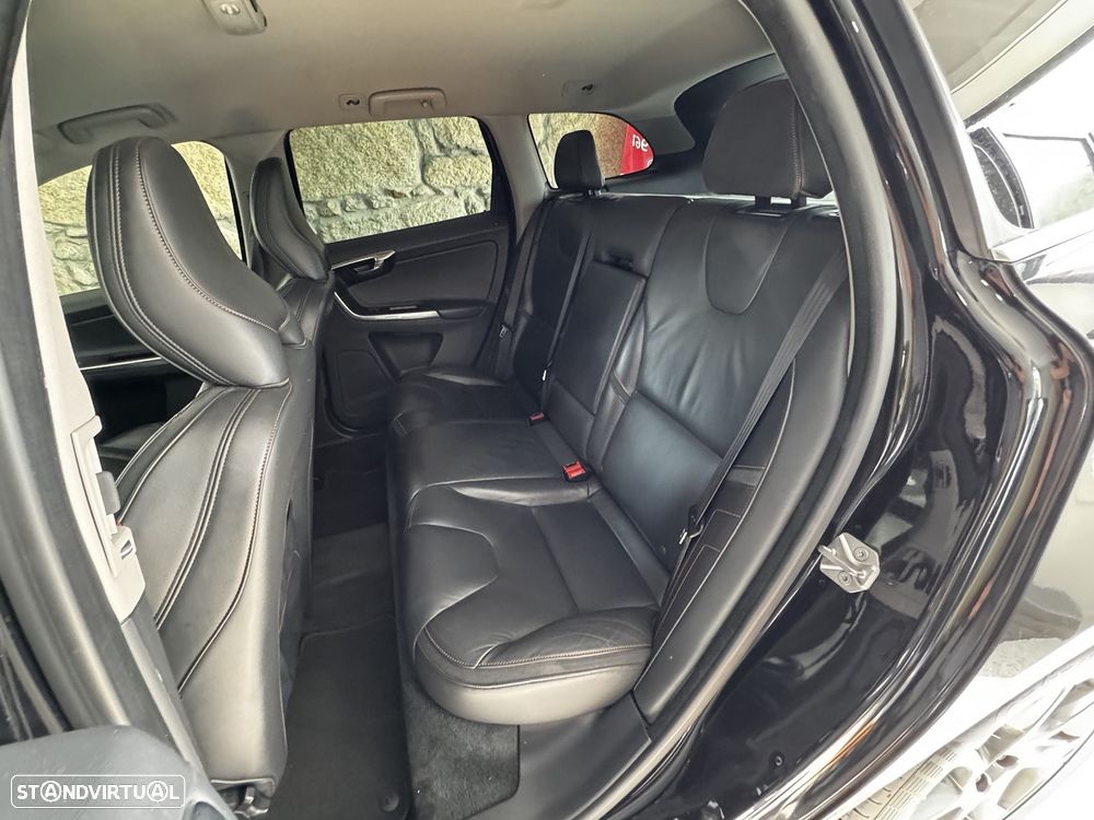 Volvo XC 60 2.0 D3 VOR - 12