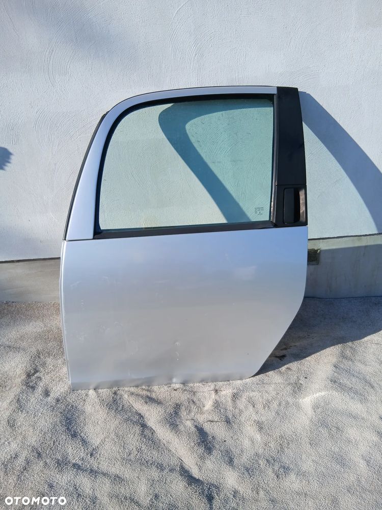 DRZWI TYLNE LEWE SKODA ROOMSTER ROK06/15 KOMPLETNE - 1