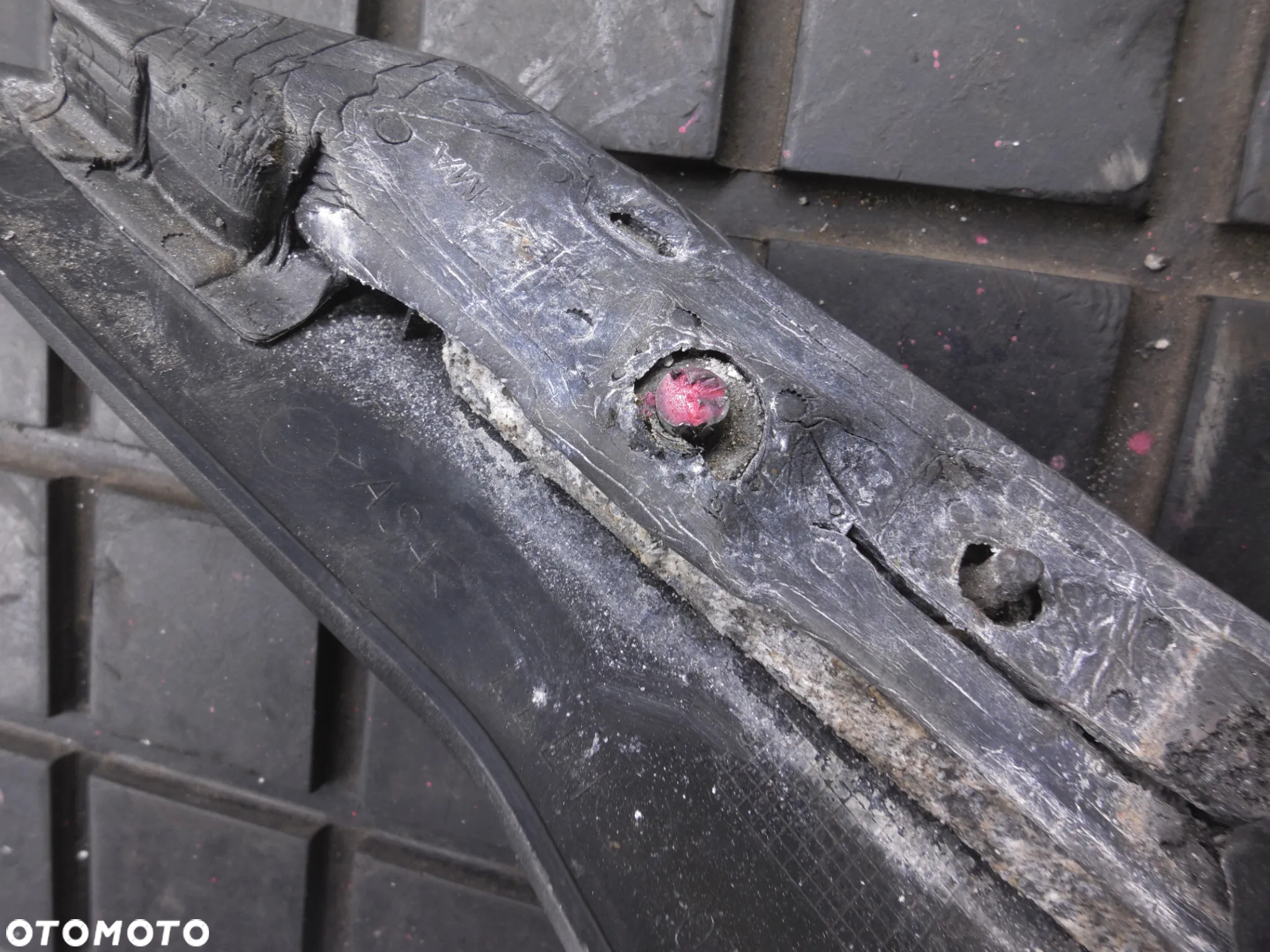 VW GOLF V PLUS LUSTERKO LEWE EUROPA 6 PIN KOD LAKIERU LA7W - 5