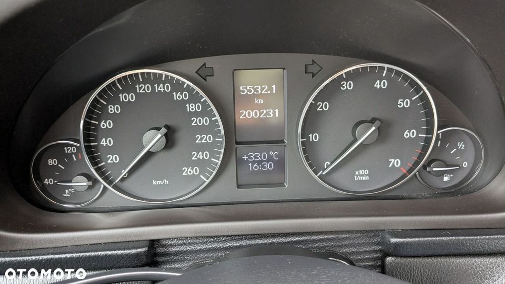 Mercedes-Benz Klasa C 180 Kompressor Sport Edition - 22