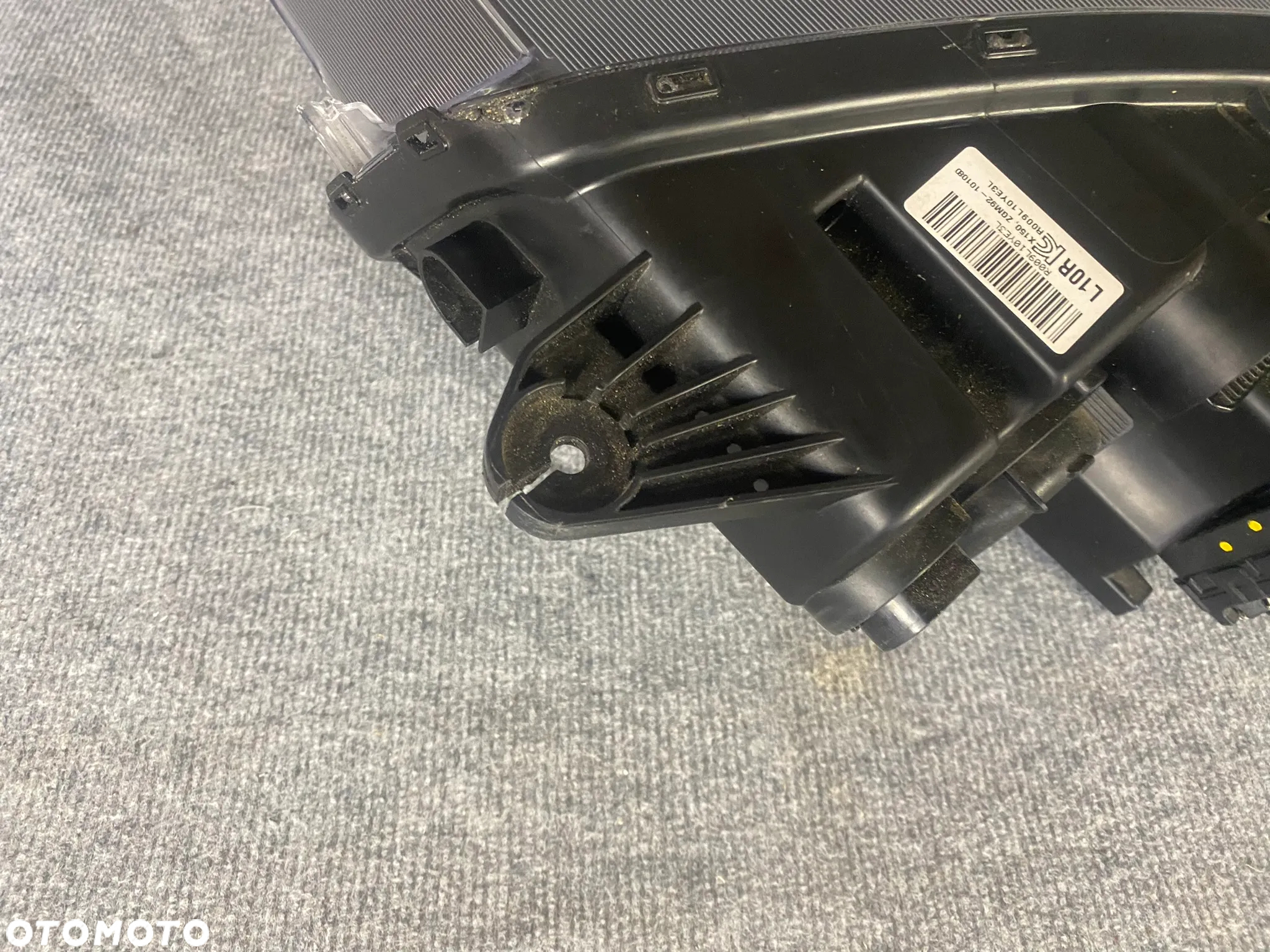 REFLEKTOR LAMPA PRZEDNIA PRAWA - SSANGYONG TIVOLI LIFT SOCZEWKA LED 2019- - 8