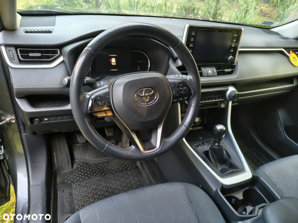 Toyota RAV4 2.0 Comfort 4x2 - 13