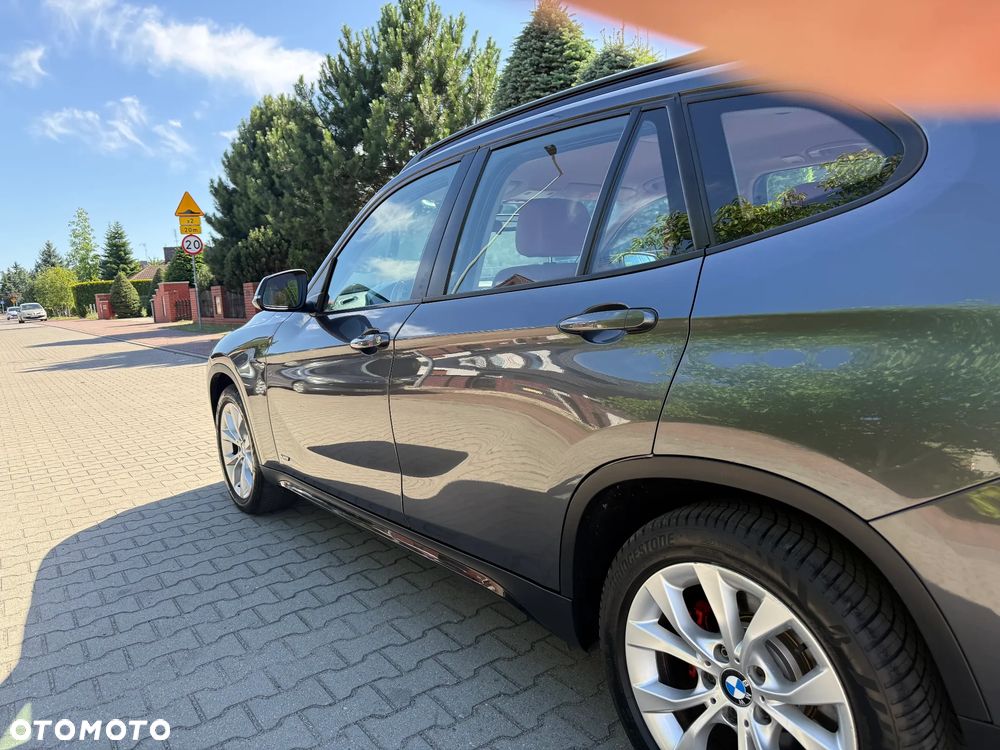 BMW X1 xDrive18d - 16