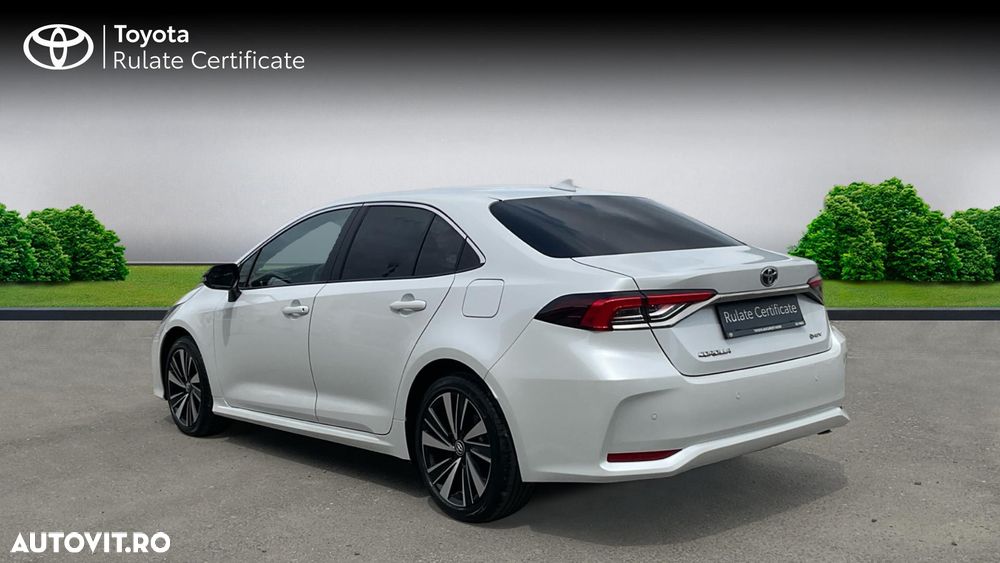 Toyota Corolla 1.8 HSD Dynamic - 3