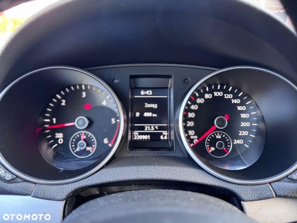 Volkswagen Golf 1.6 TDI Highline - 10