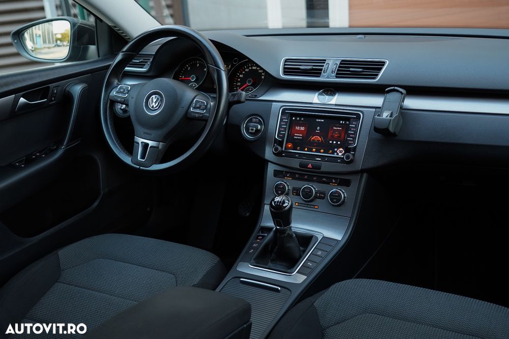 Volkswagen Passat Variant 2.0 TDI BlueMotion Technology Comfortline - 19